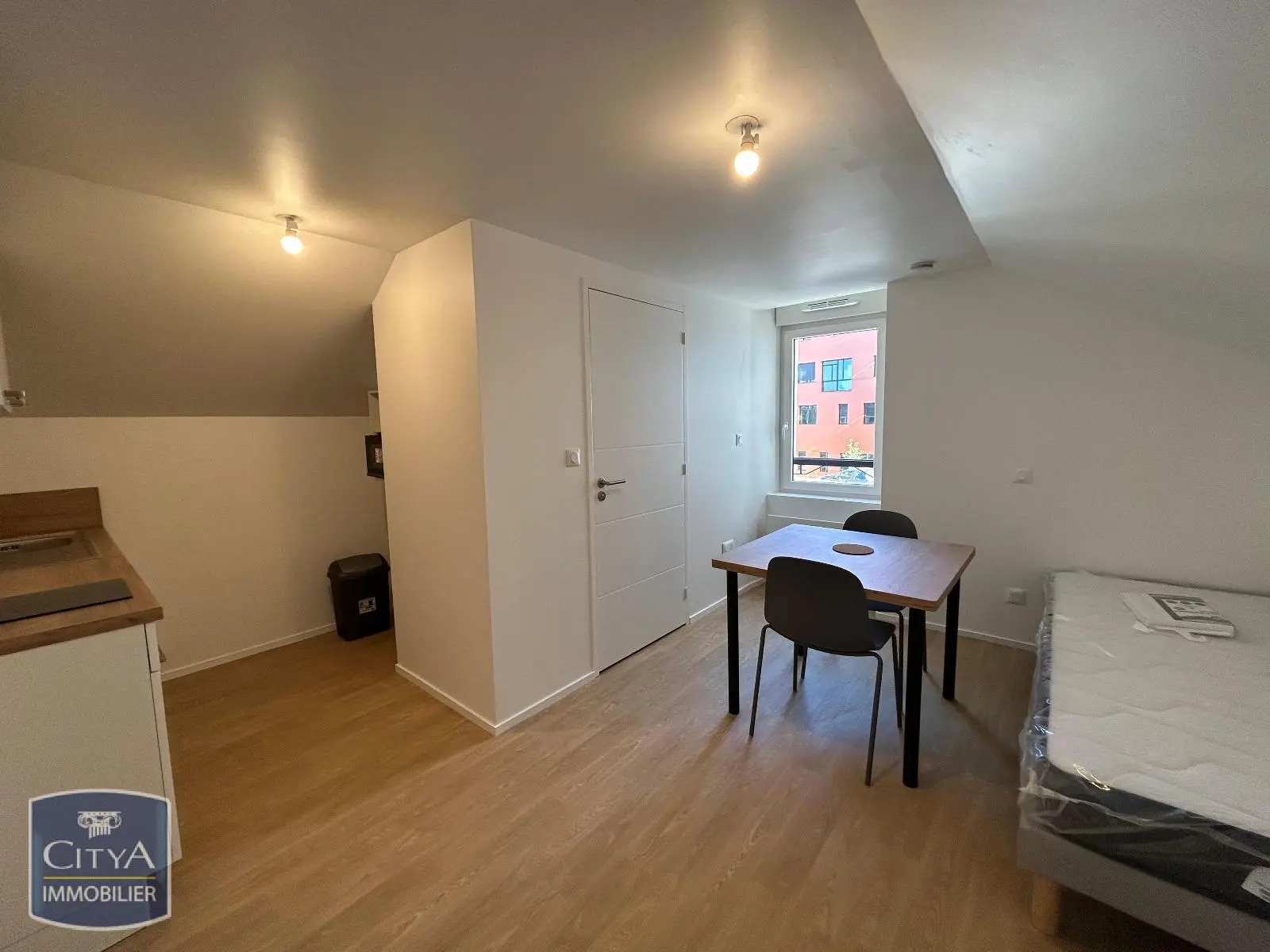 Photo 1 Appartement 1 pièce 15.26m²