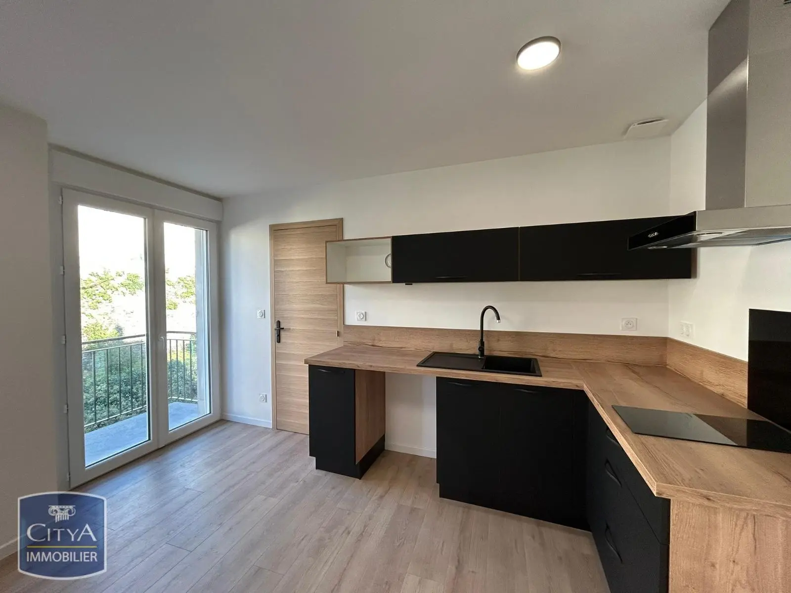 Photo 1 Appartement 2 pièces 35.98m²