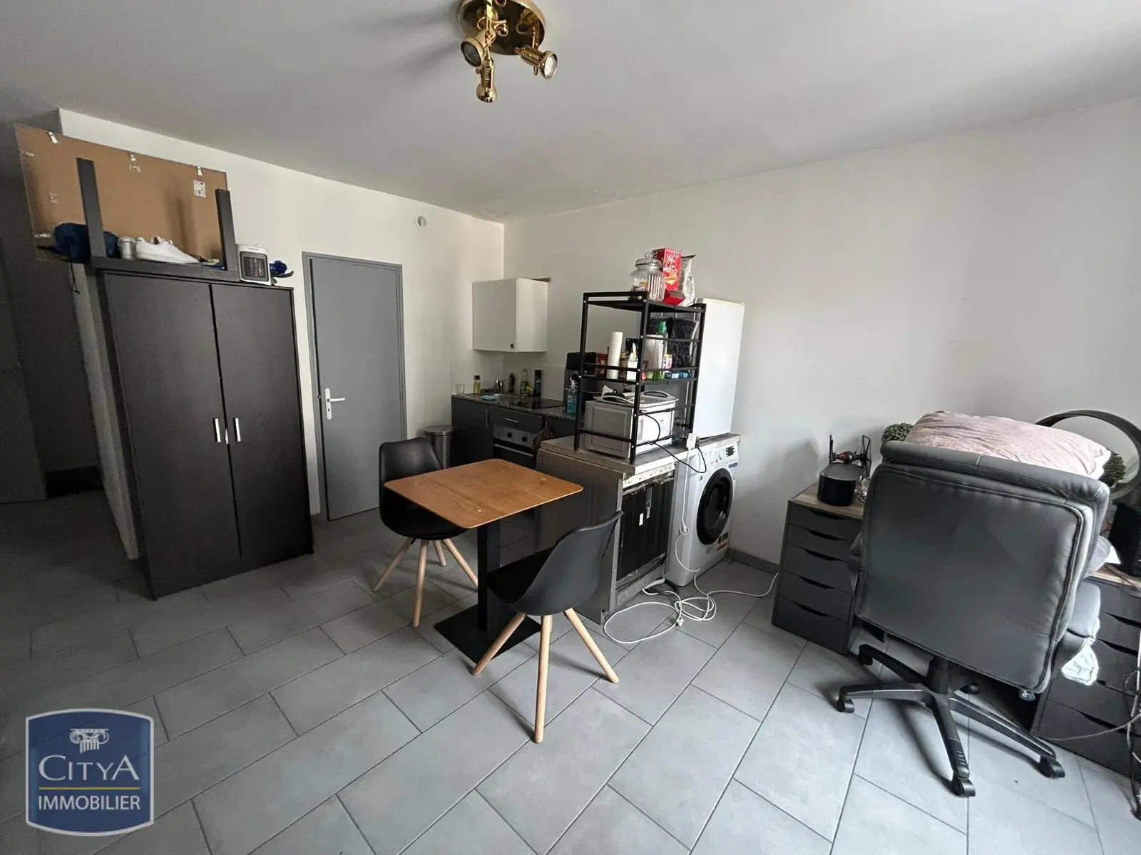 Photo 2 Appartement 1 pièce 21.9m²