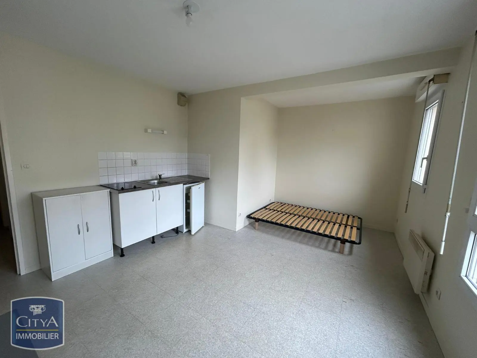 Photo 2 Appartement 1 pièce 24.18m²