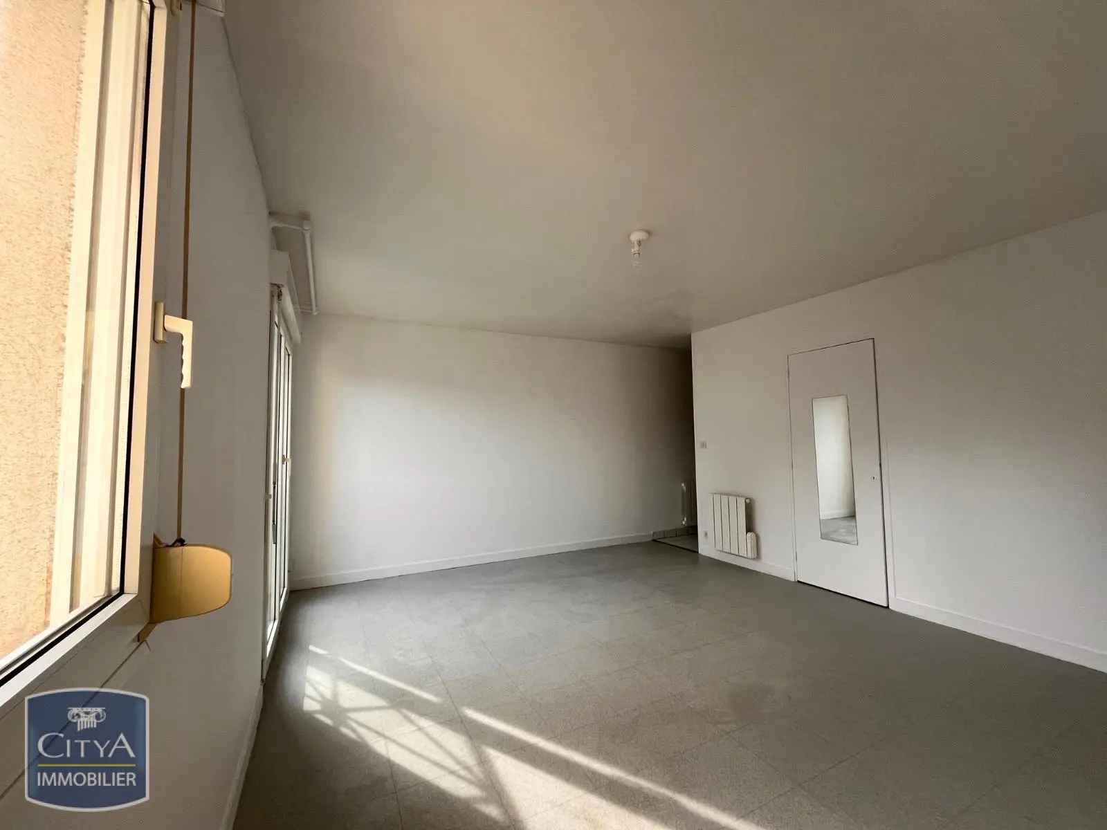 Photo 2 Appartement 1 pièce 29.67m²