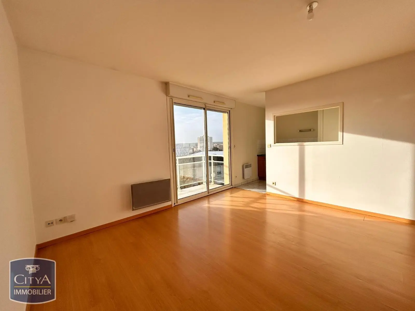Photo 1 Appartement 1 pièce 28.36m²
