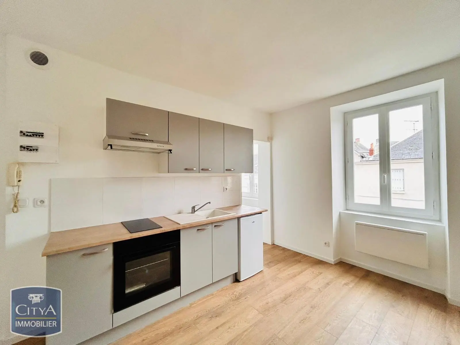 Photo 1 Appartement 1 pièce 33.26m²