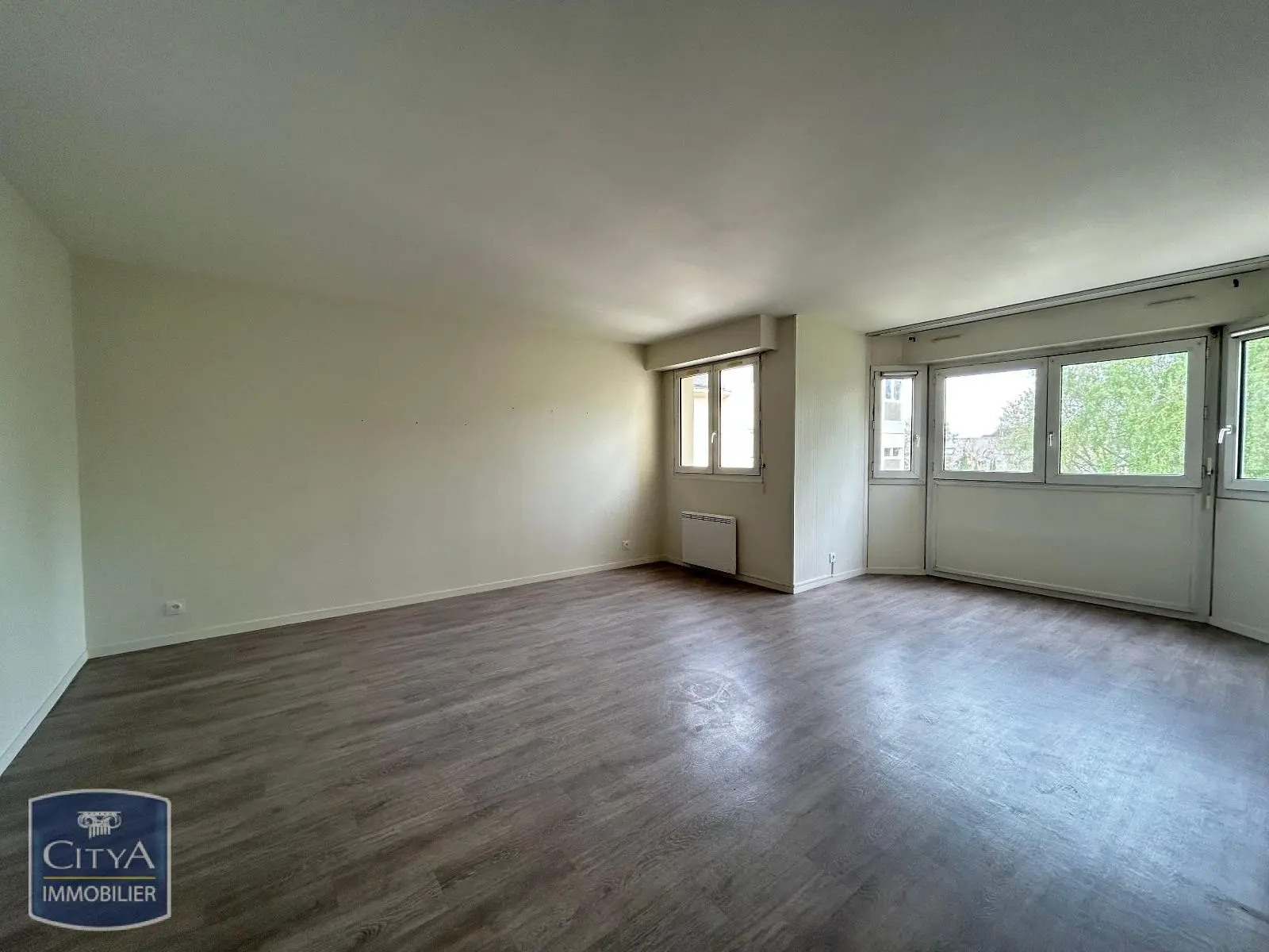 Photo 1 Appartement 4 pièces 98.98m²