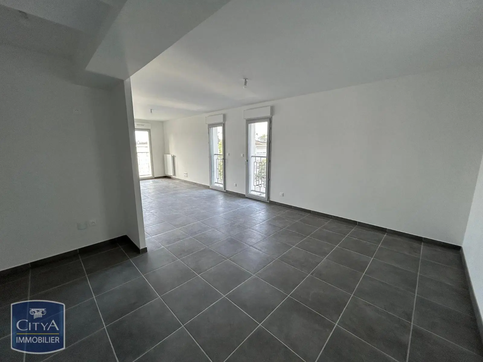 Photo 2 Appartement 3 pièces 75.8m²