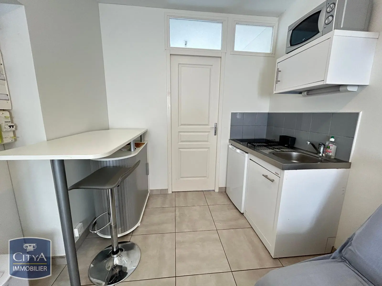 Photo 2 Appartement 1 pièce 14.36m²