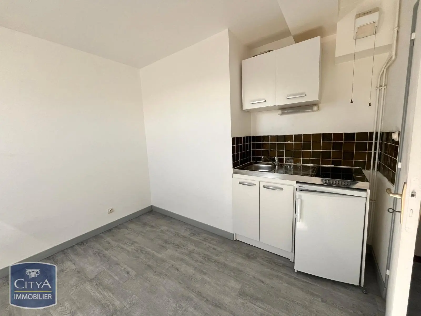 Photo 2 Appartement 1 pièce 13.12m²