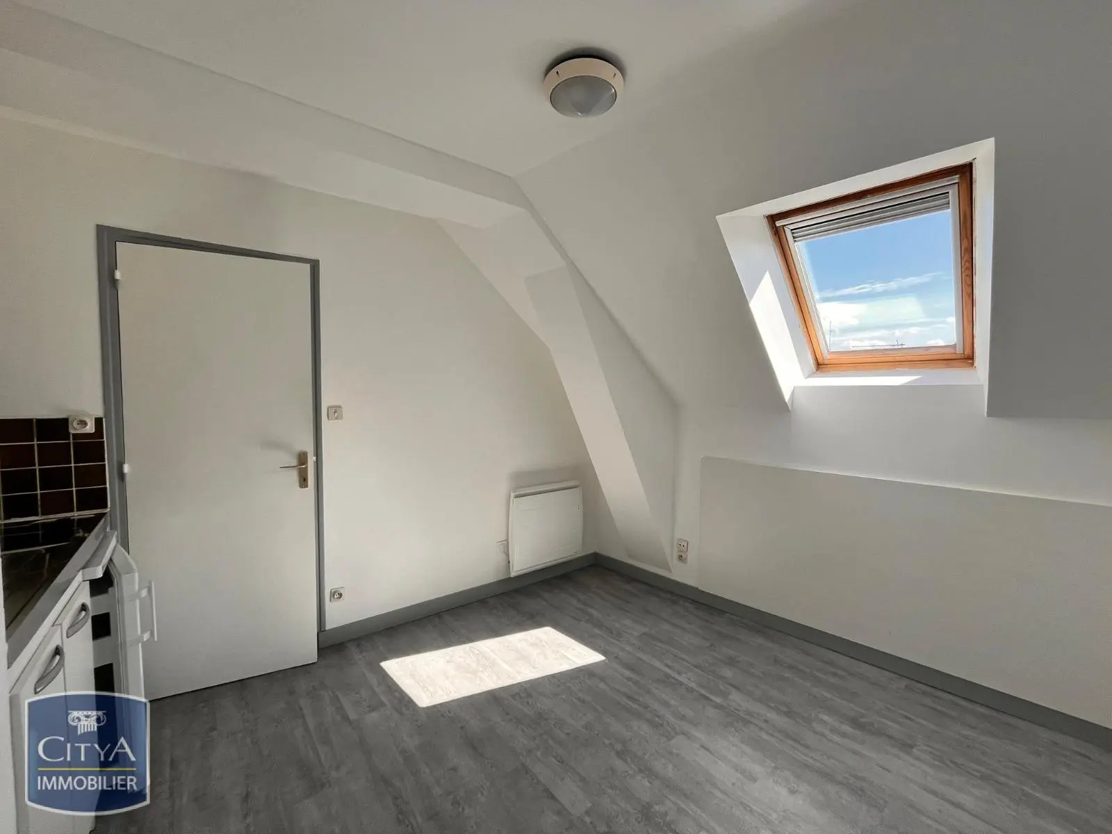 Photo 1 Appartement 1 pièce 13.12m²