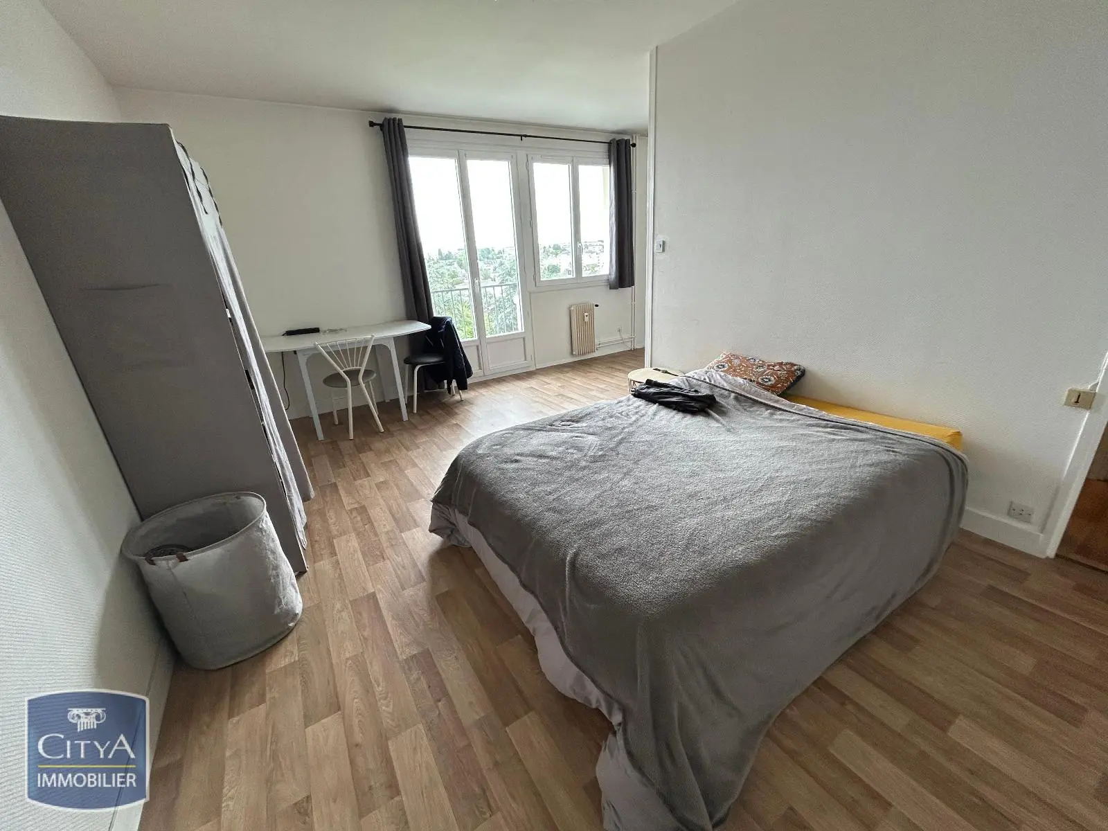 Photo 1 Appartement 1 pièce 28.43m²