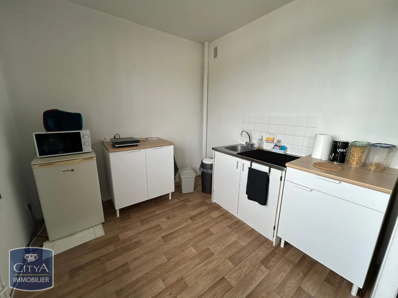 Photo 2 Appartement 1 pièce 28.43m²