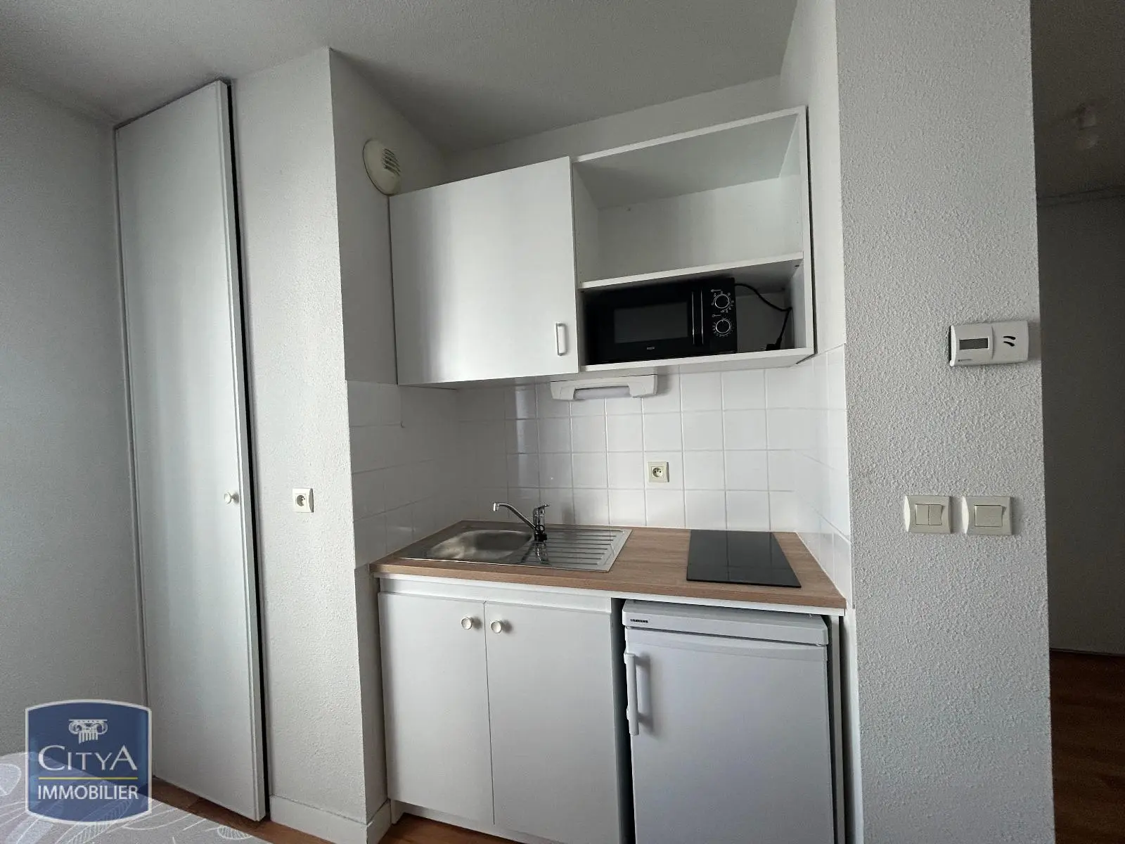 Photo 3 Appartement 1 pièce 24.31m²