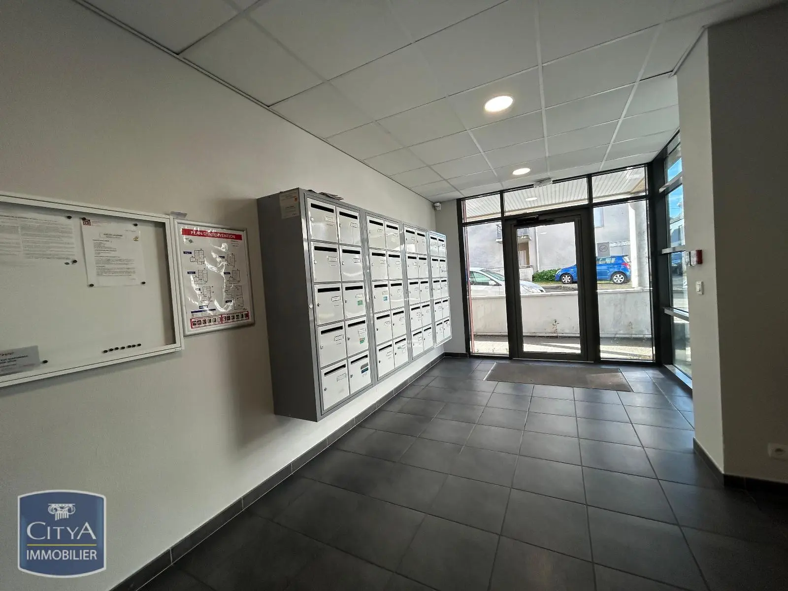 Photo 8 Appartement 1 pièce 24.31m²