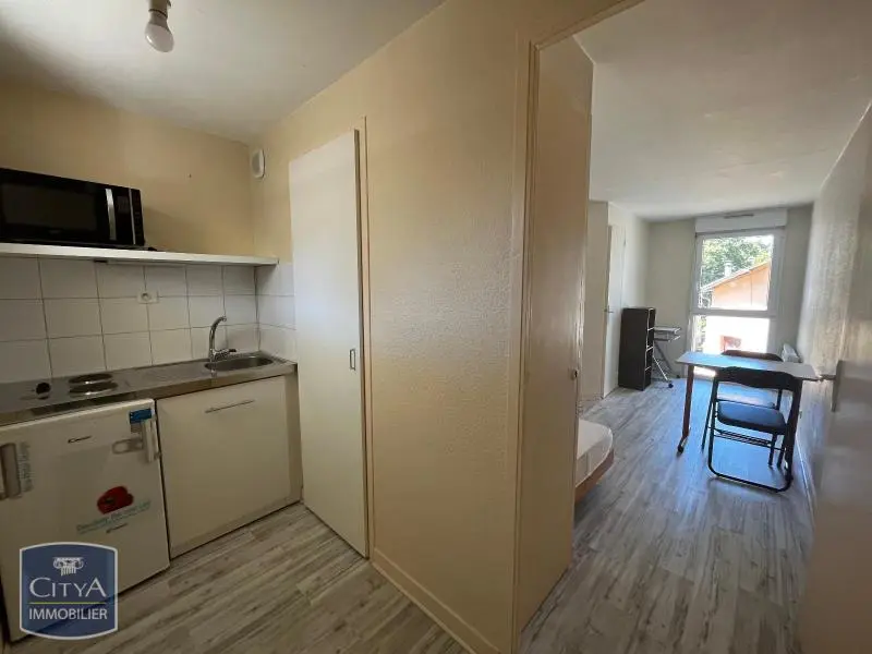 Photo 1 Appartement 1 pièce 18.09m²
