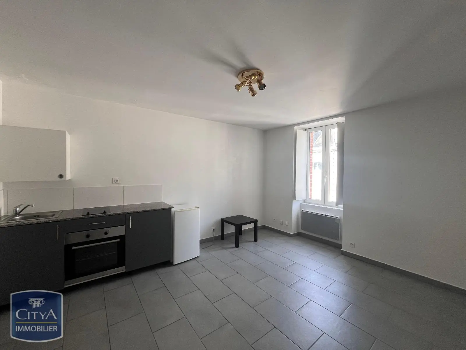 Photo 1 Appartement 1 pièce 21.9m²