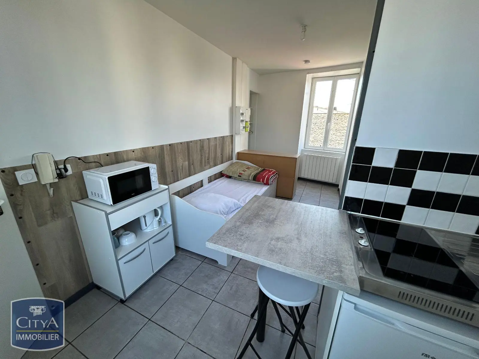 Photo 2 Appartement 1 pièce 14.7m²