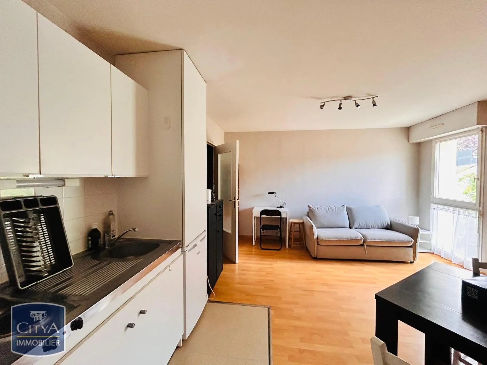 Photo 3 Appartement 1 pièce 24.8m²