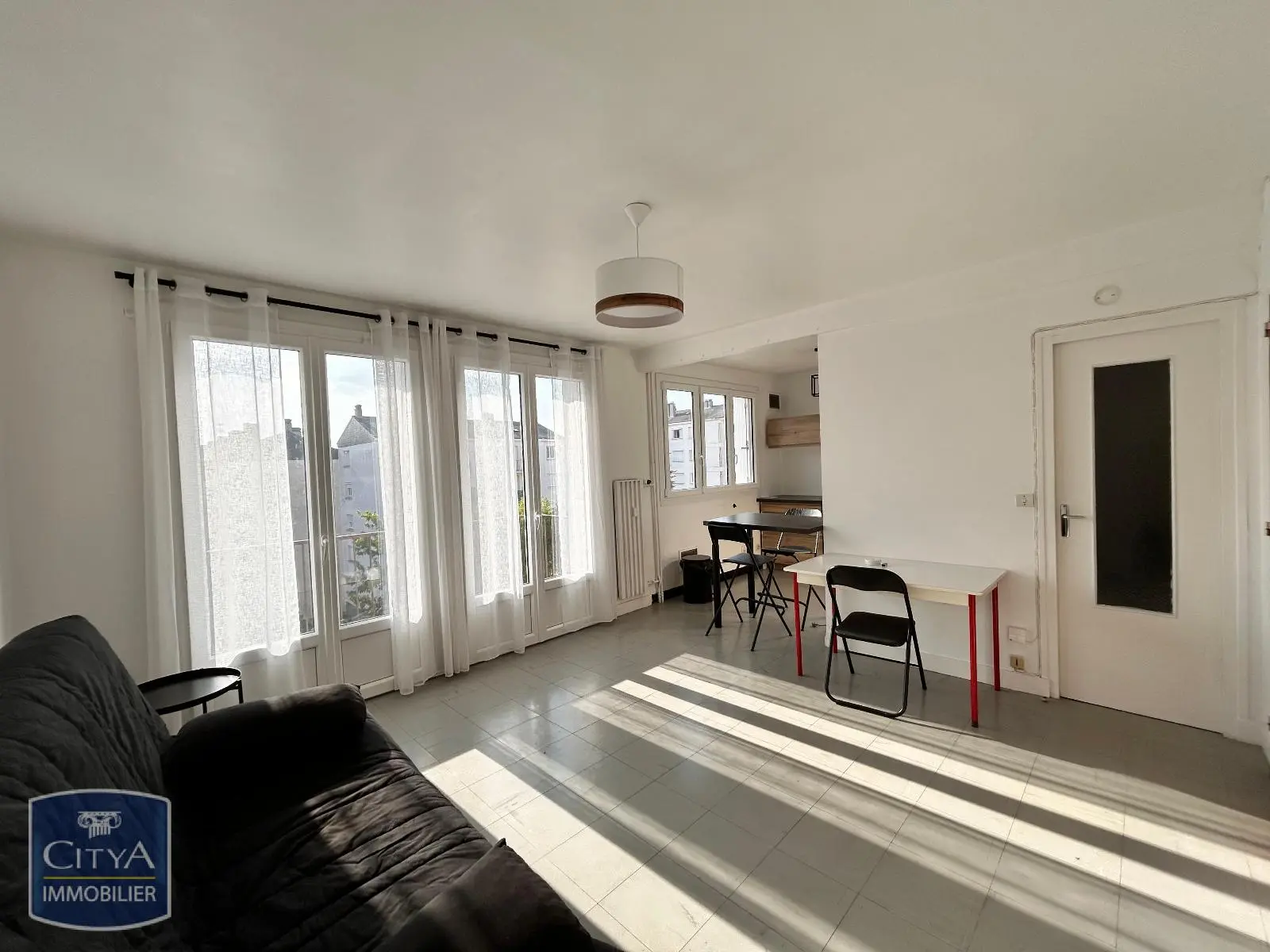 Photo 2 Appartement 1 pièce 26.6m²