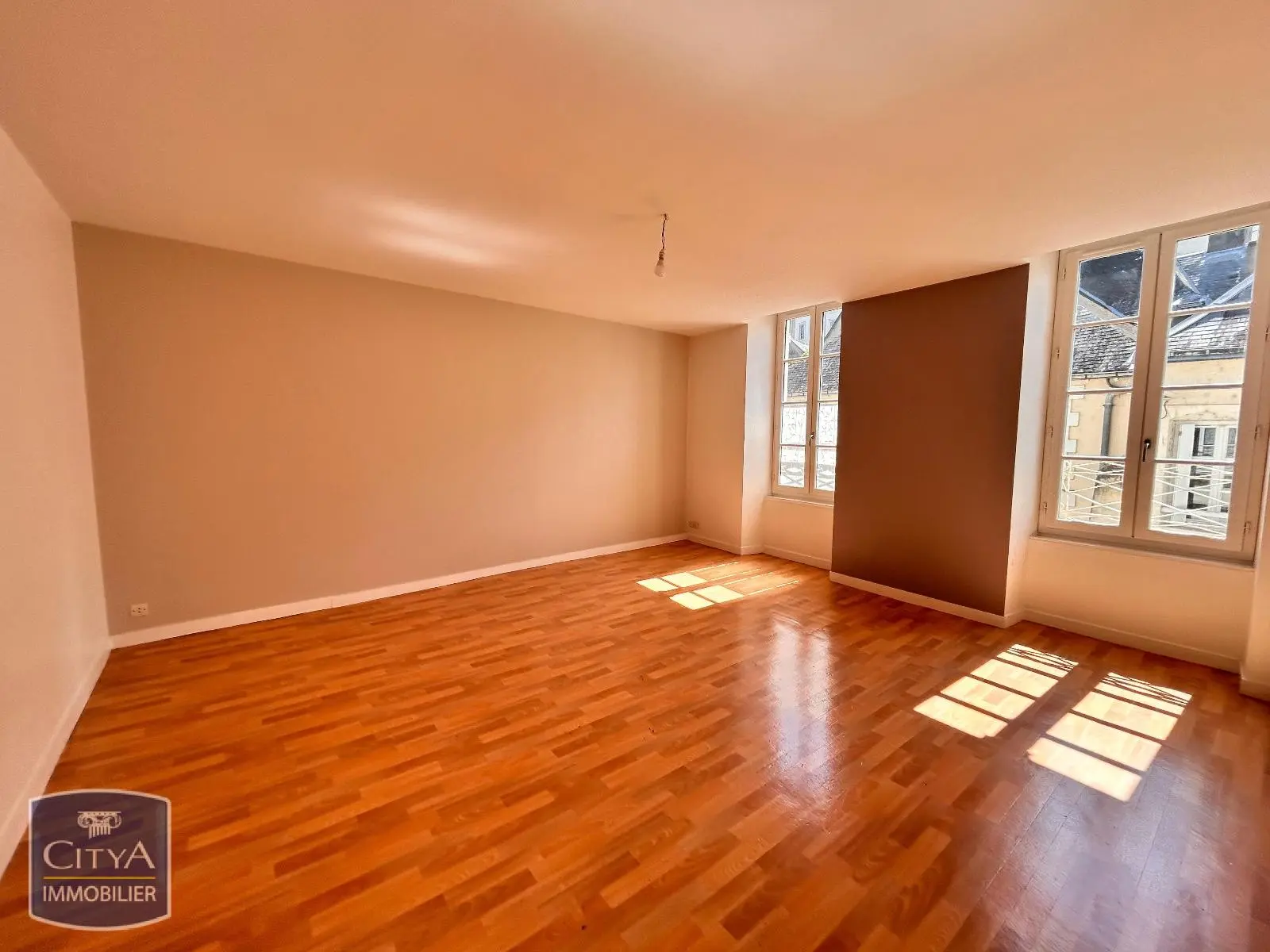 Photo 1 Appartement 2 pièces 59.7m²