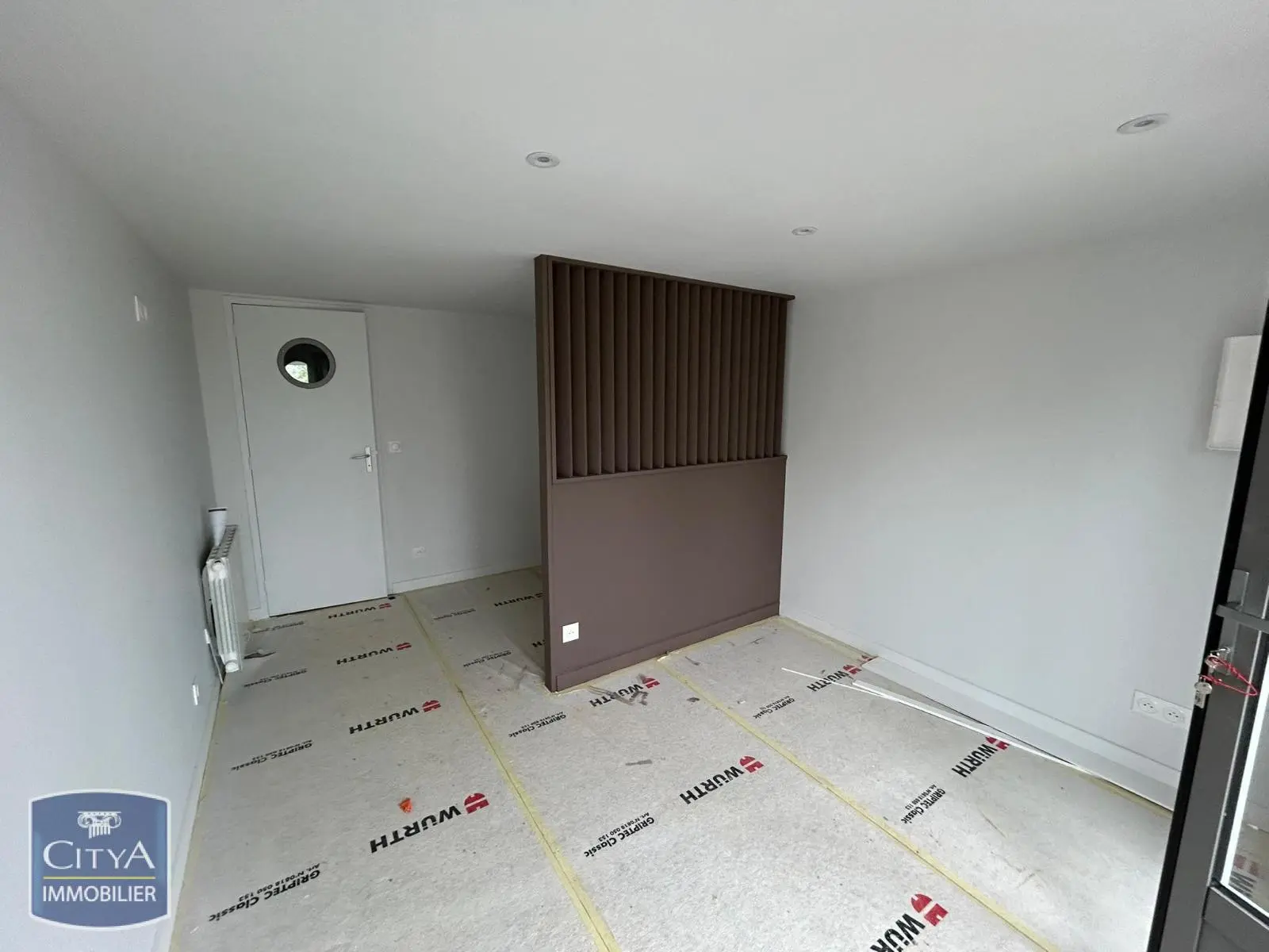 Photo 1 Appartement 1 pièce 16.87m²
