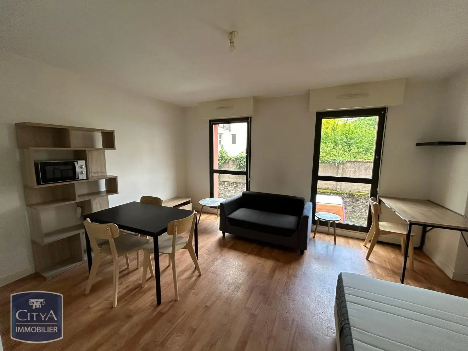Photo 2 Appartement 1 pièce 27.66m²