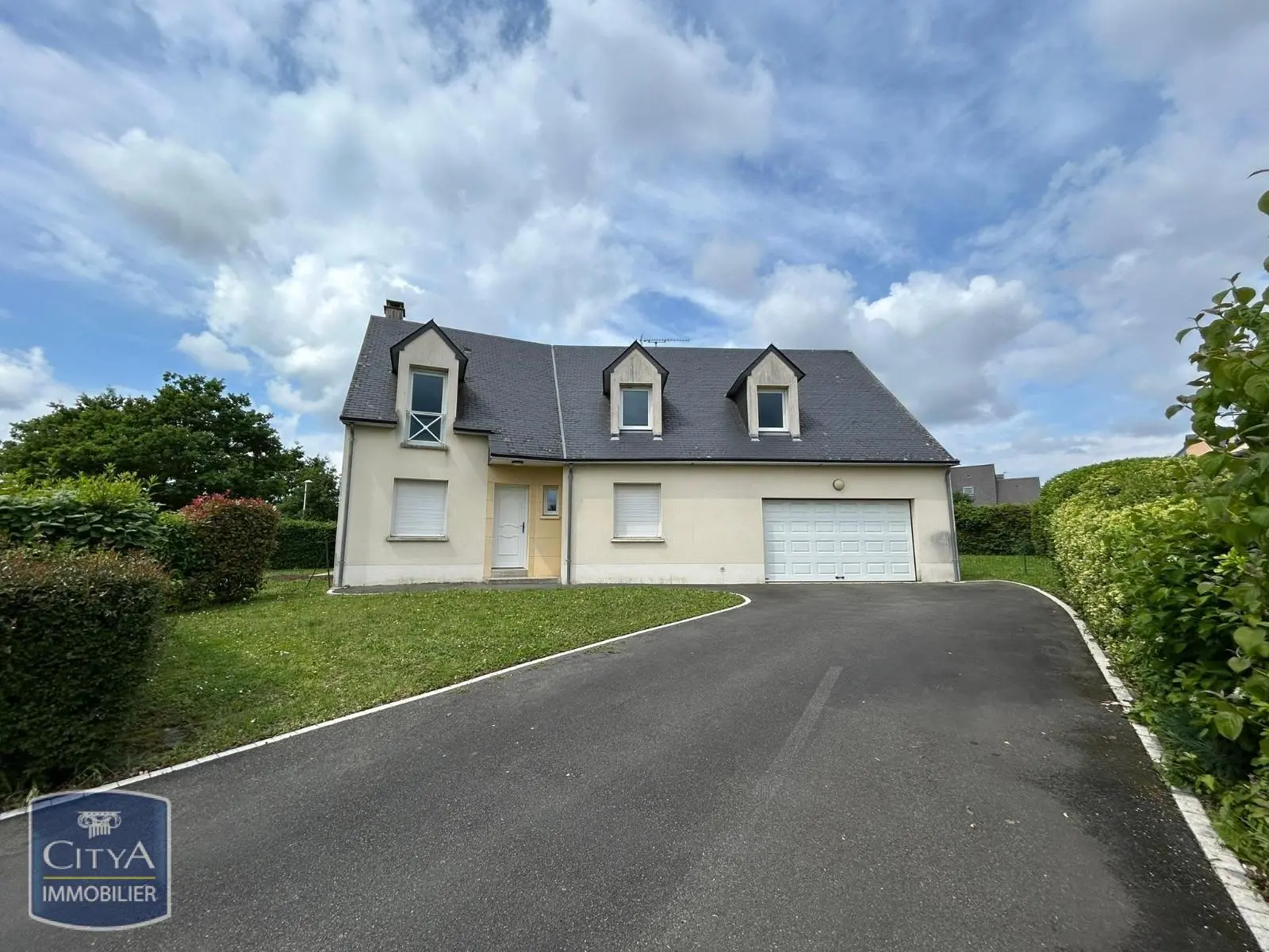 Photo 1 Maison 7 pièces 181.58m²
