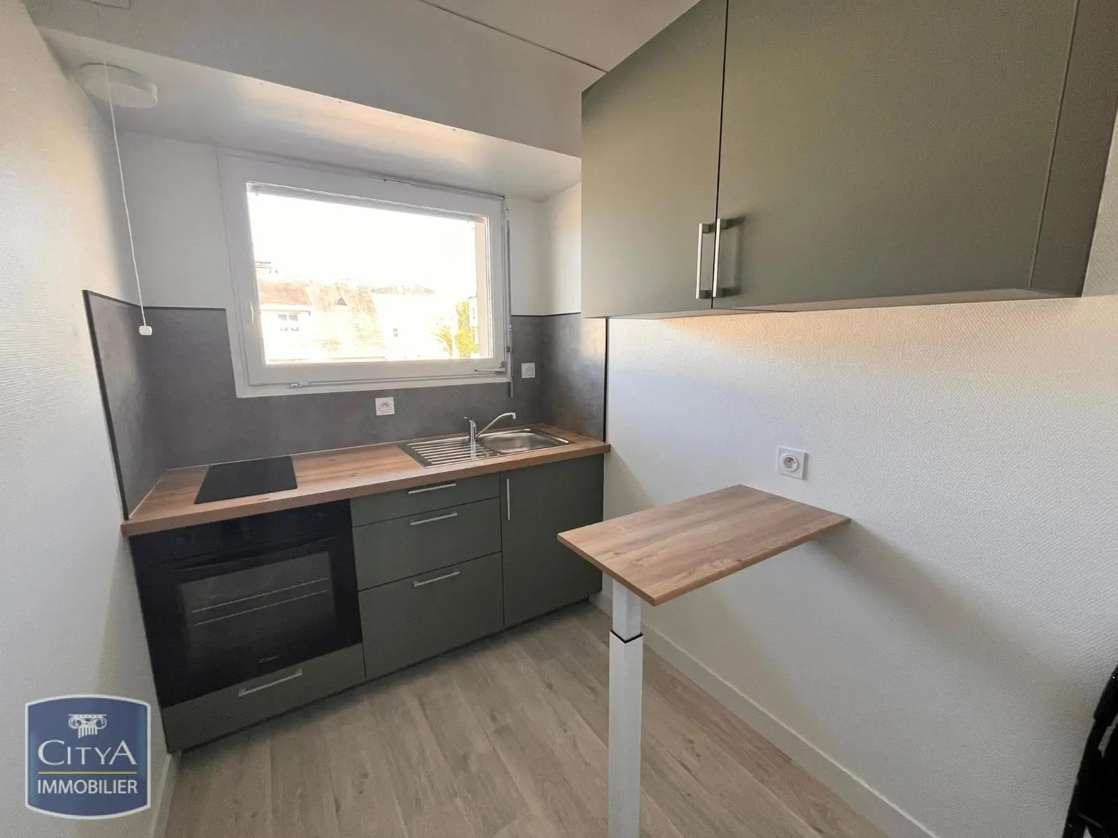 Photo 2 Appartement 1 pièce 32.23m²