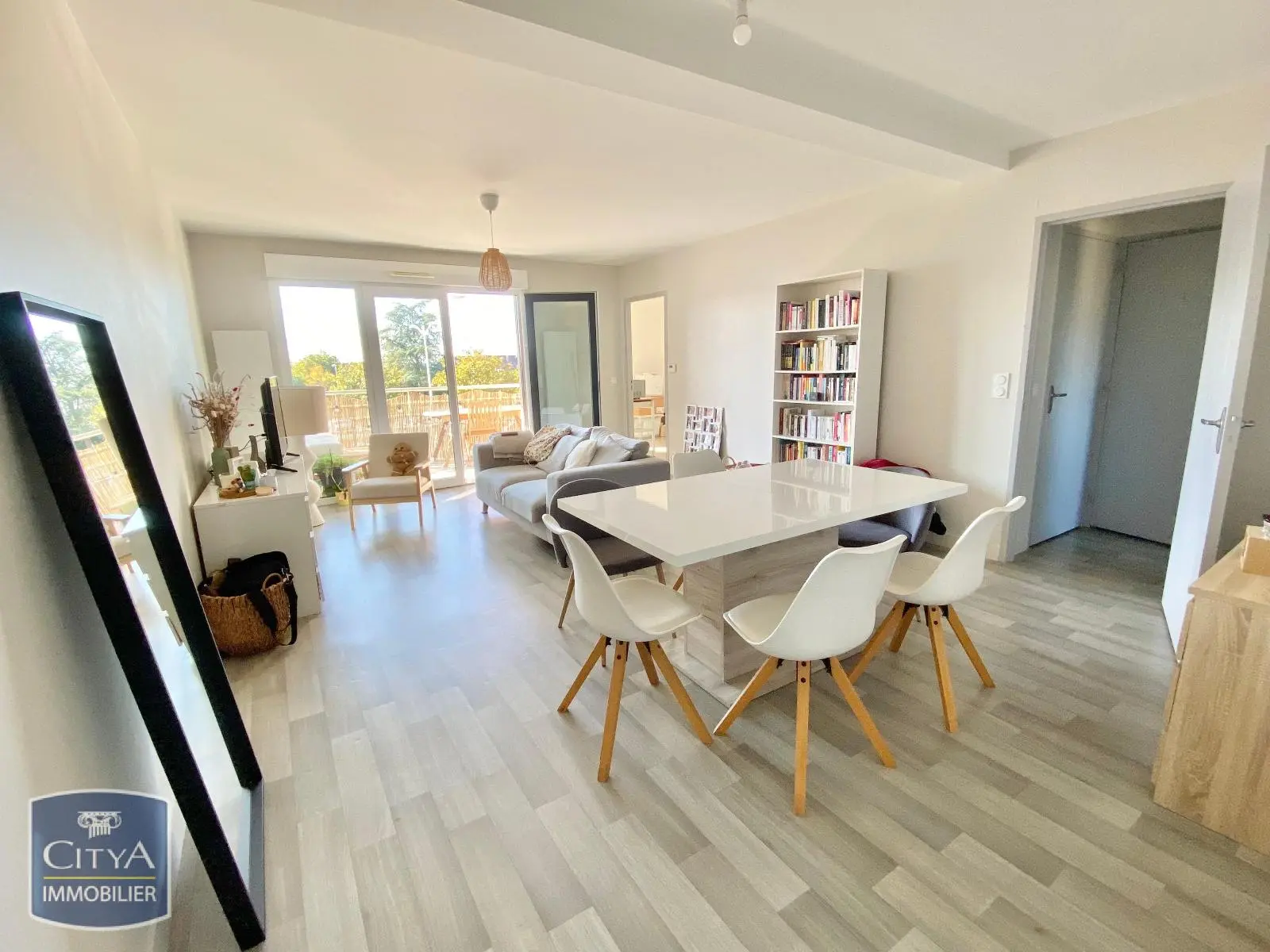 Photo 1 Appartement 3 pièces 85.23m²