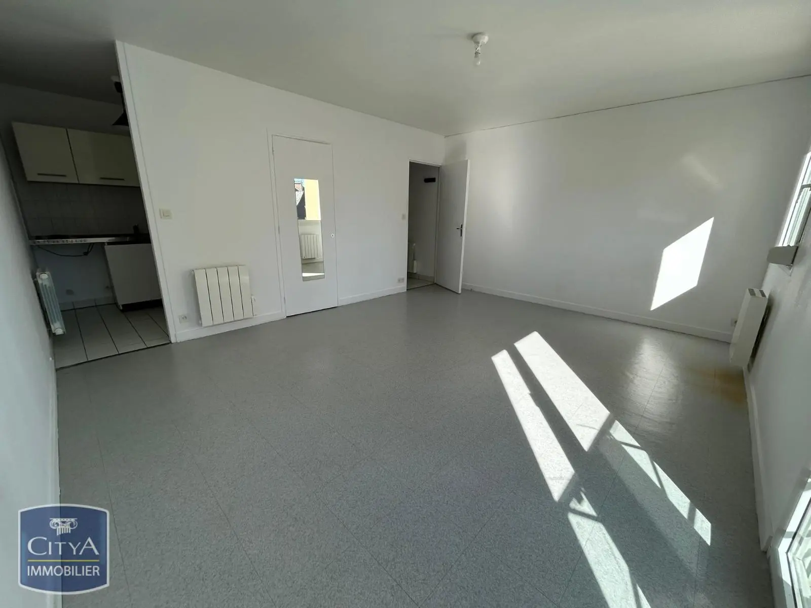 Photo 1 Appartement 1 pièce 29.67m²