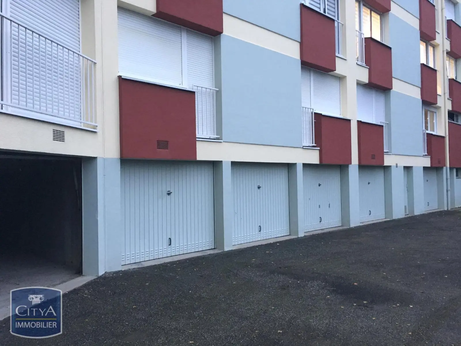 Photo 1 pour Parking Photo 1 Parking
