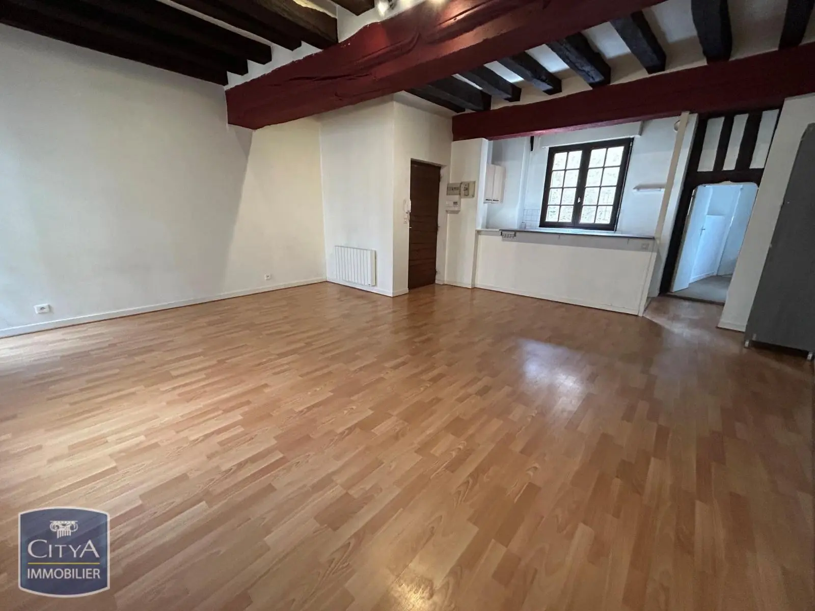 Photo 2 Appartement 1 pièce 50.2m²