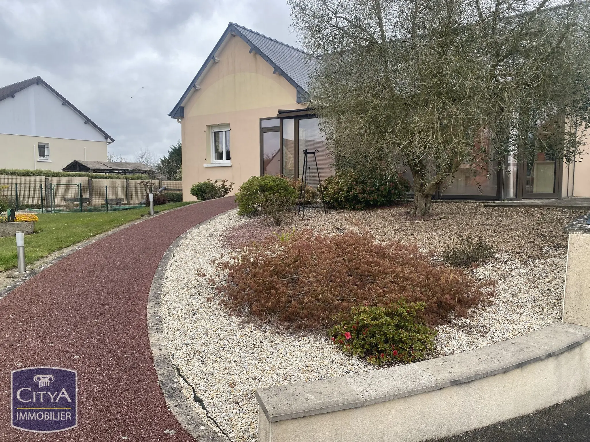 Photo 1 Maison 5 pièces 139m²