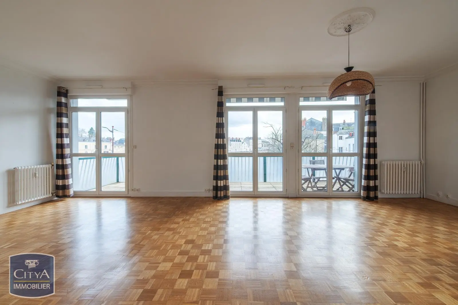 Photo 3 Appartement 4 pièces 92m²