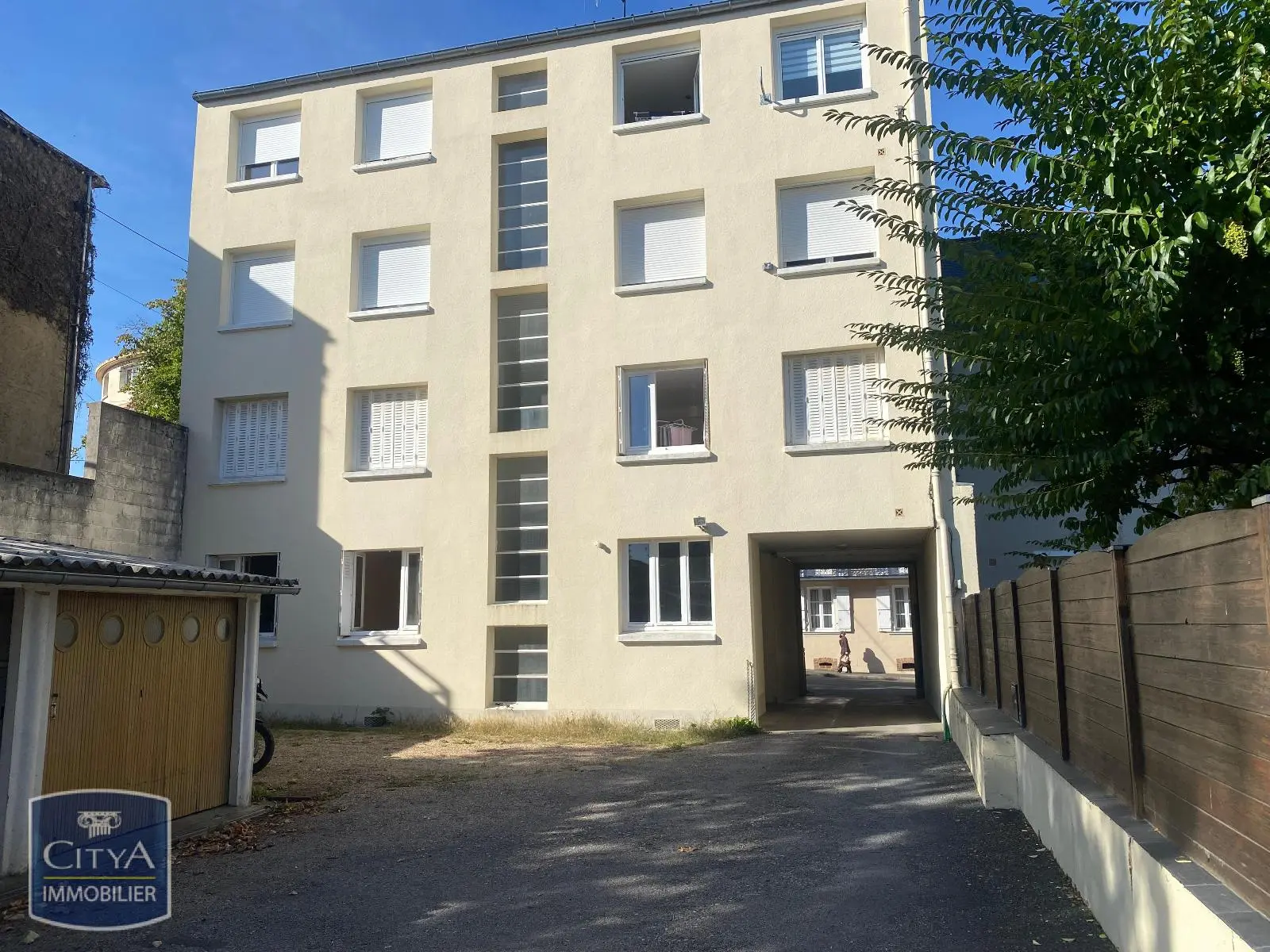 Photo 1 Appartement 2 pièces 53.98m²