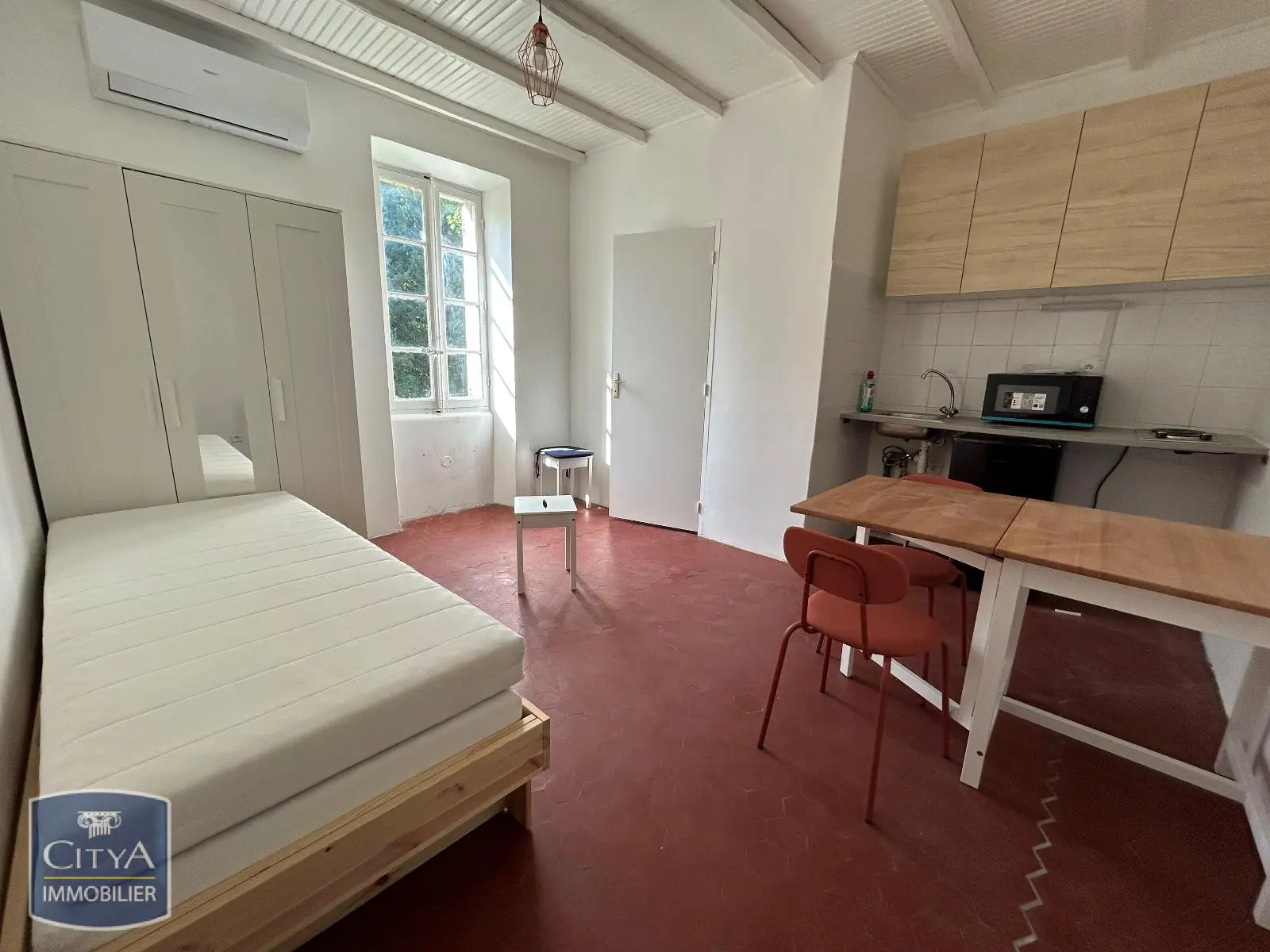 Photo 1 Appartement 1 pièce 16.4m²