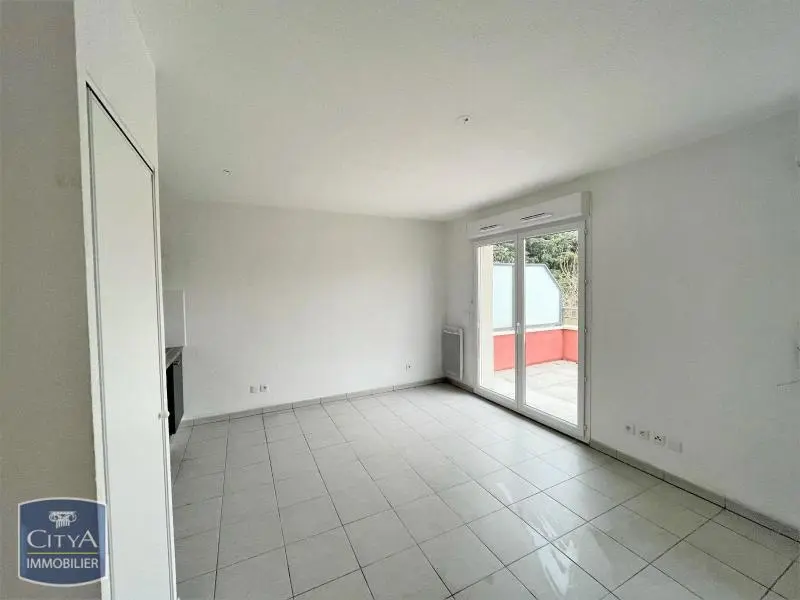 Photo 2 Appartement 1 pièce 28.33m²