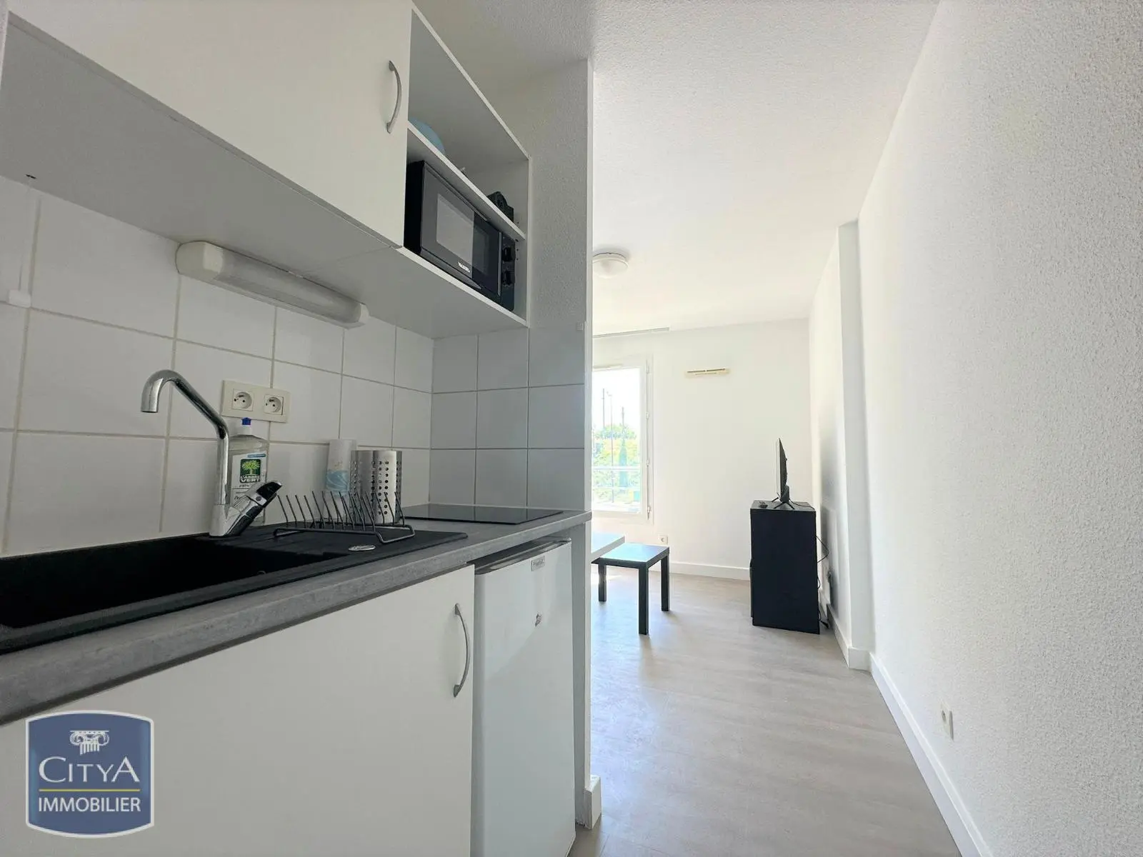 Photo 3 Appartement 1 pièce 17.7m²