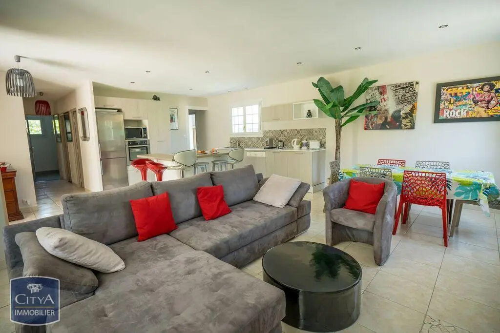 Photo 3 Appartement 5 pièces 102.32m²