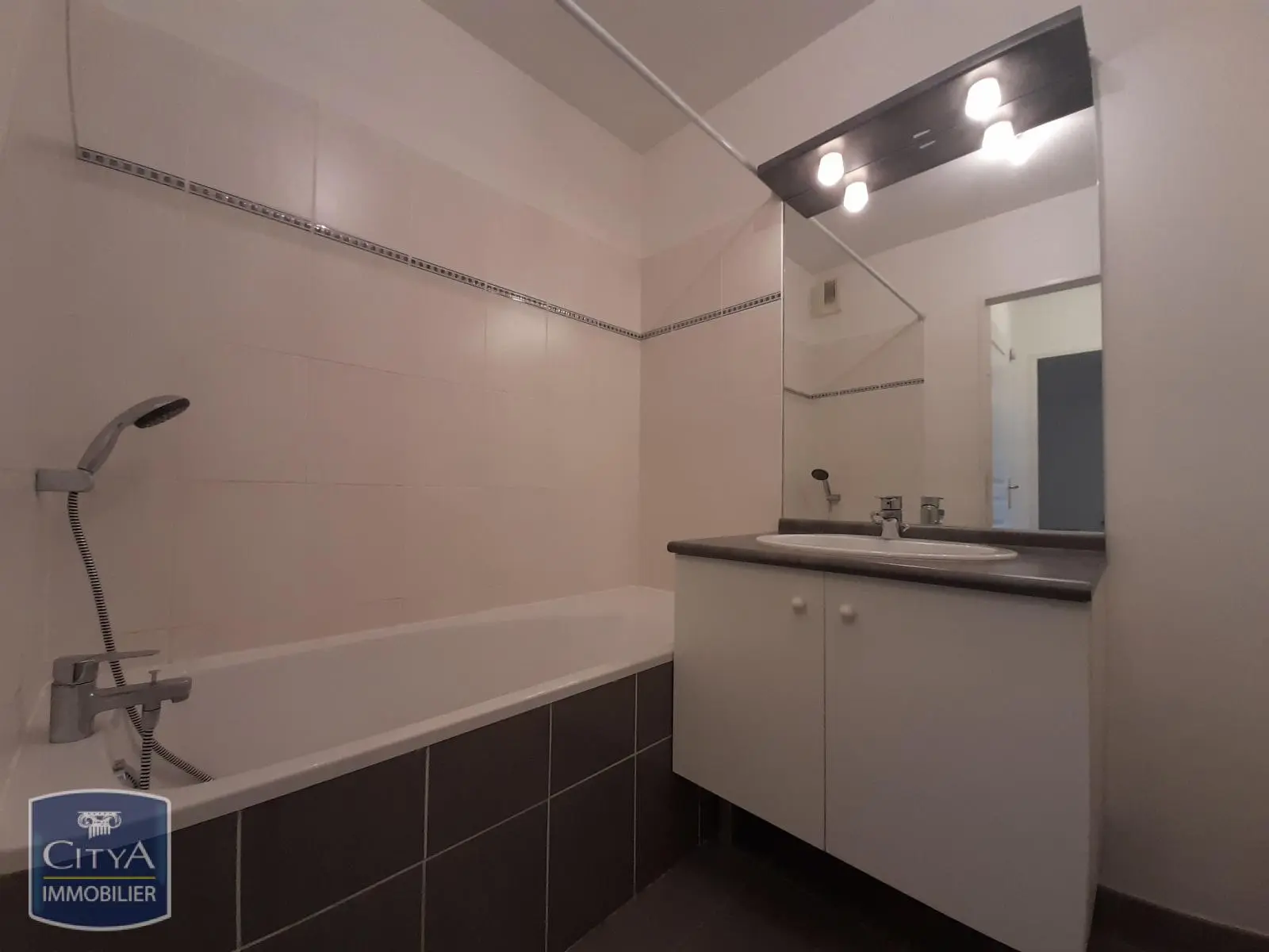 Photo 6 Appartement 2 pièces 46.27m²