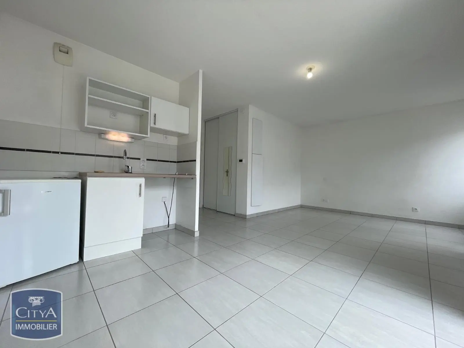 Photo 1 Appartement 1 pièce 29.76m²