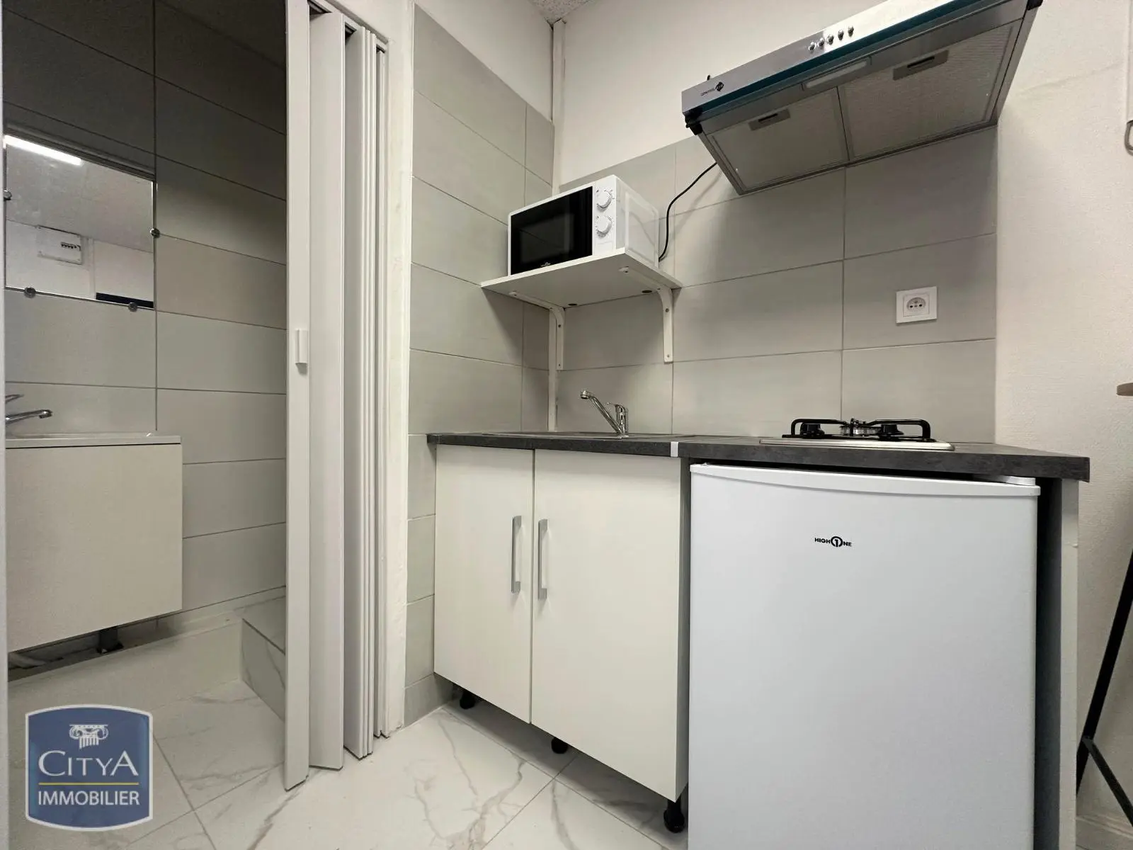 Photo 3 Appartement 1 pièce 12.33m²
