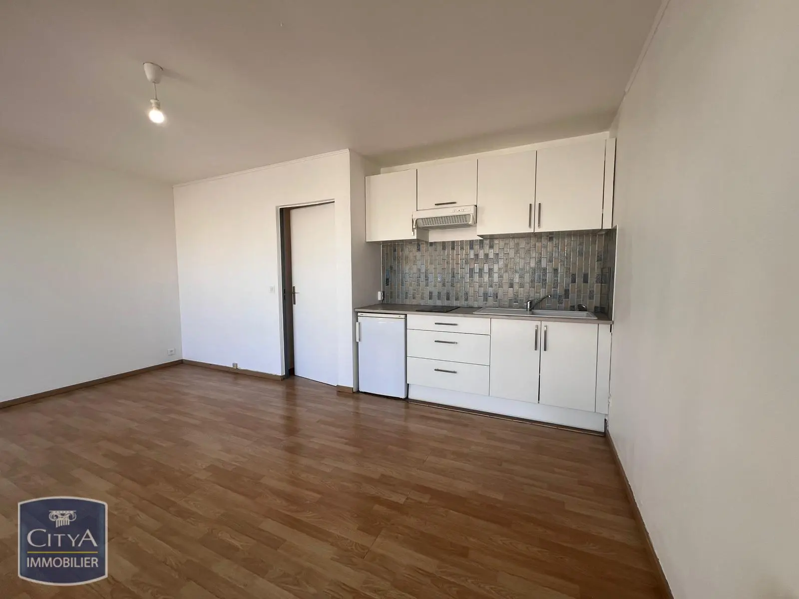 Photo 5 Appartement 1 pièce 24.74m²