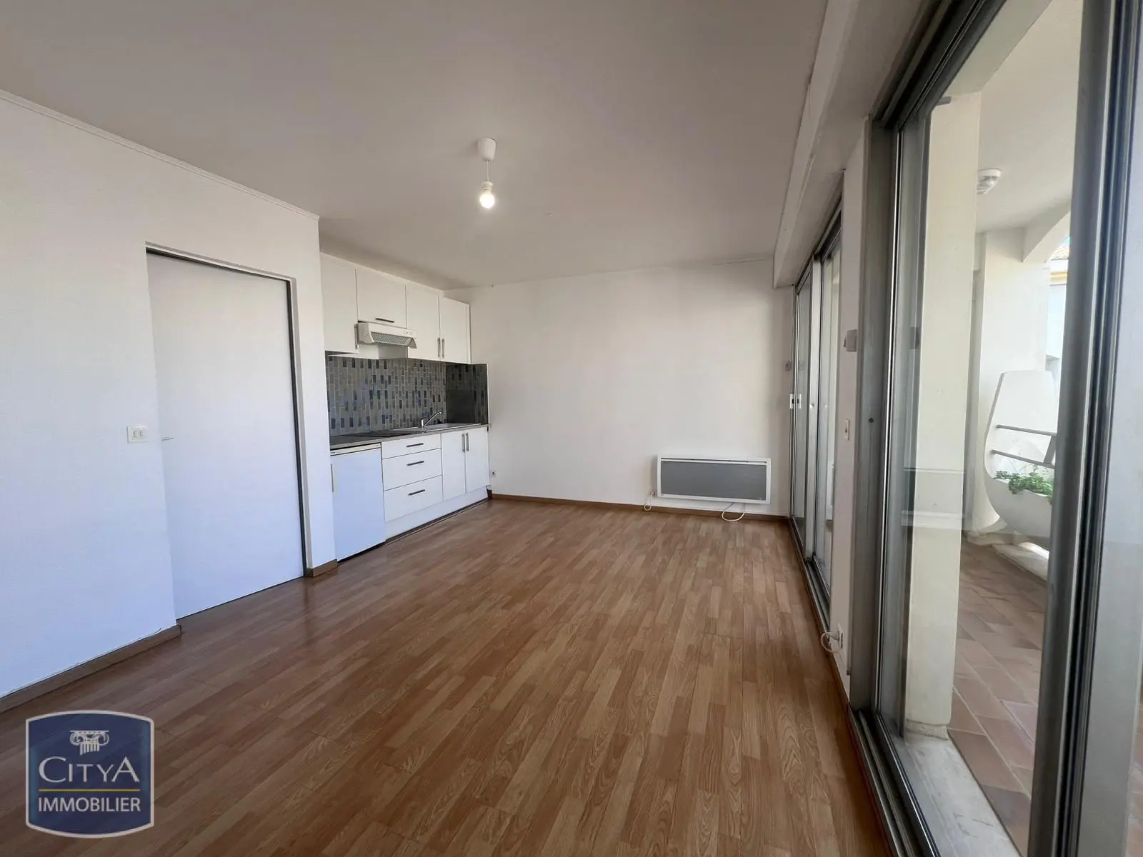Photo 3 Appartement 1 pièce 24.74m²