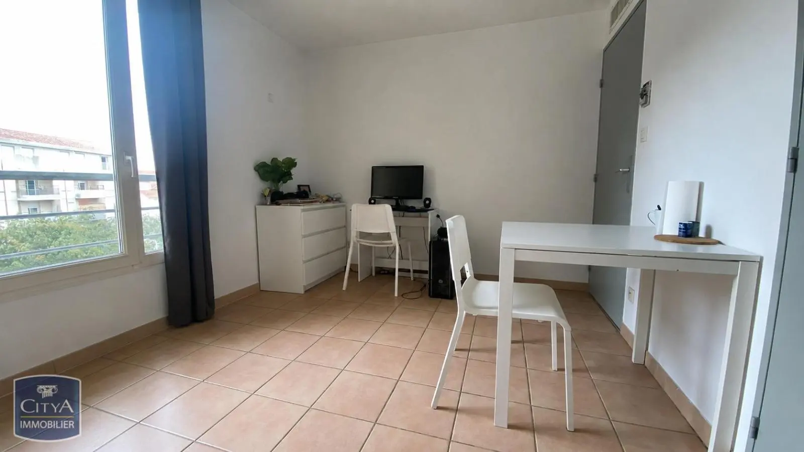 Photo 1 Appartement 1 pièce 17.97m²