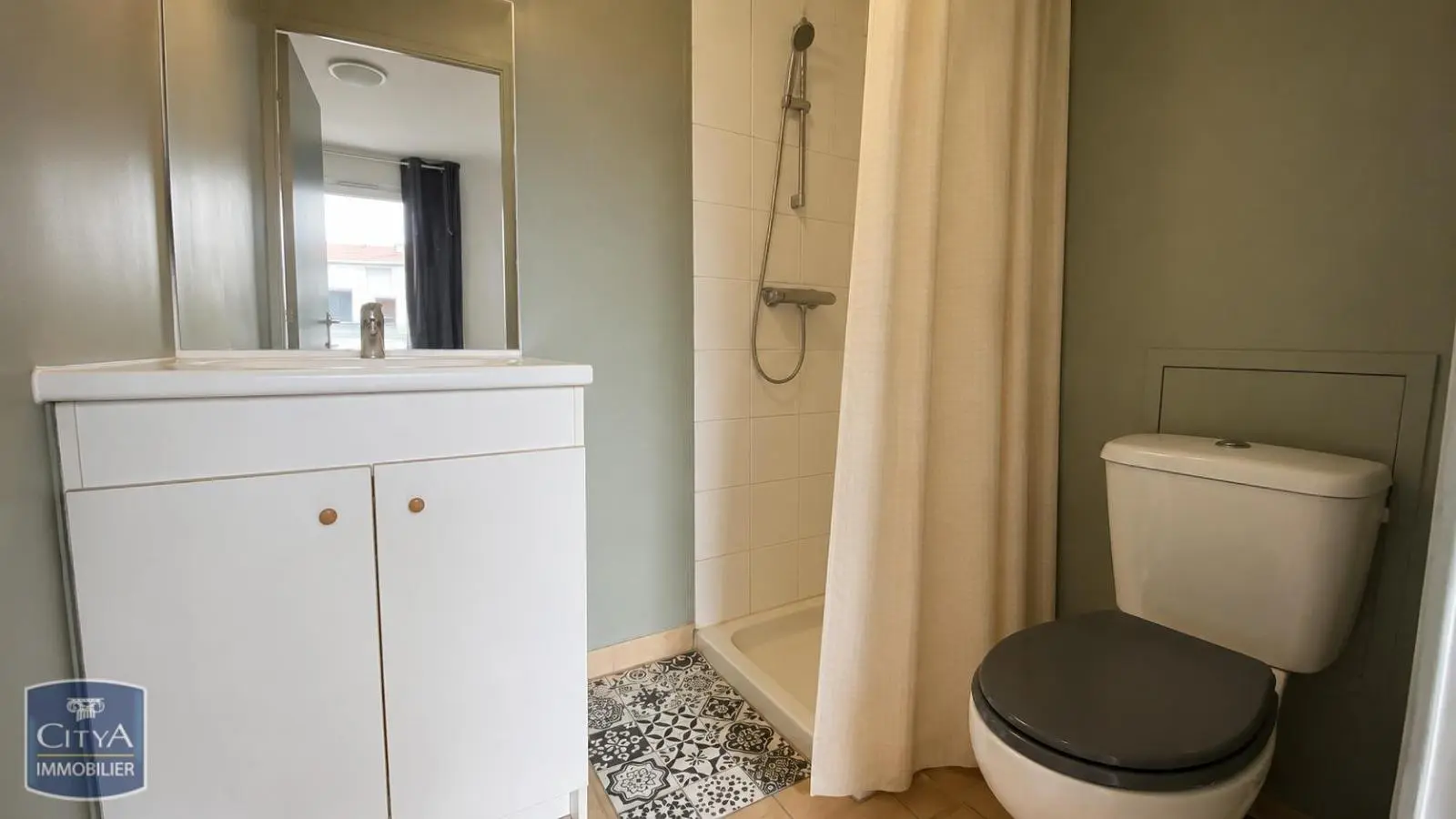 Photo 4 Appartement 1 pièce 17.97m²
