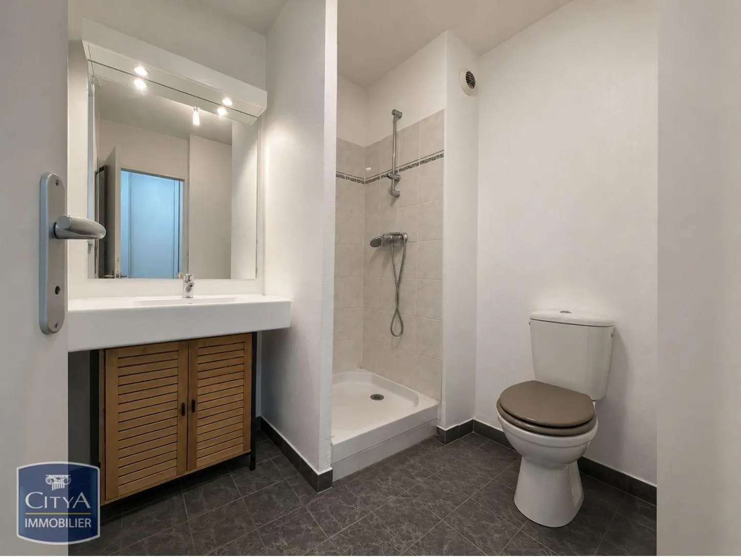 Photo 5 Appartement 1 pièce 27.57m²
