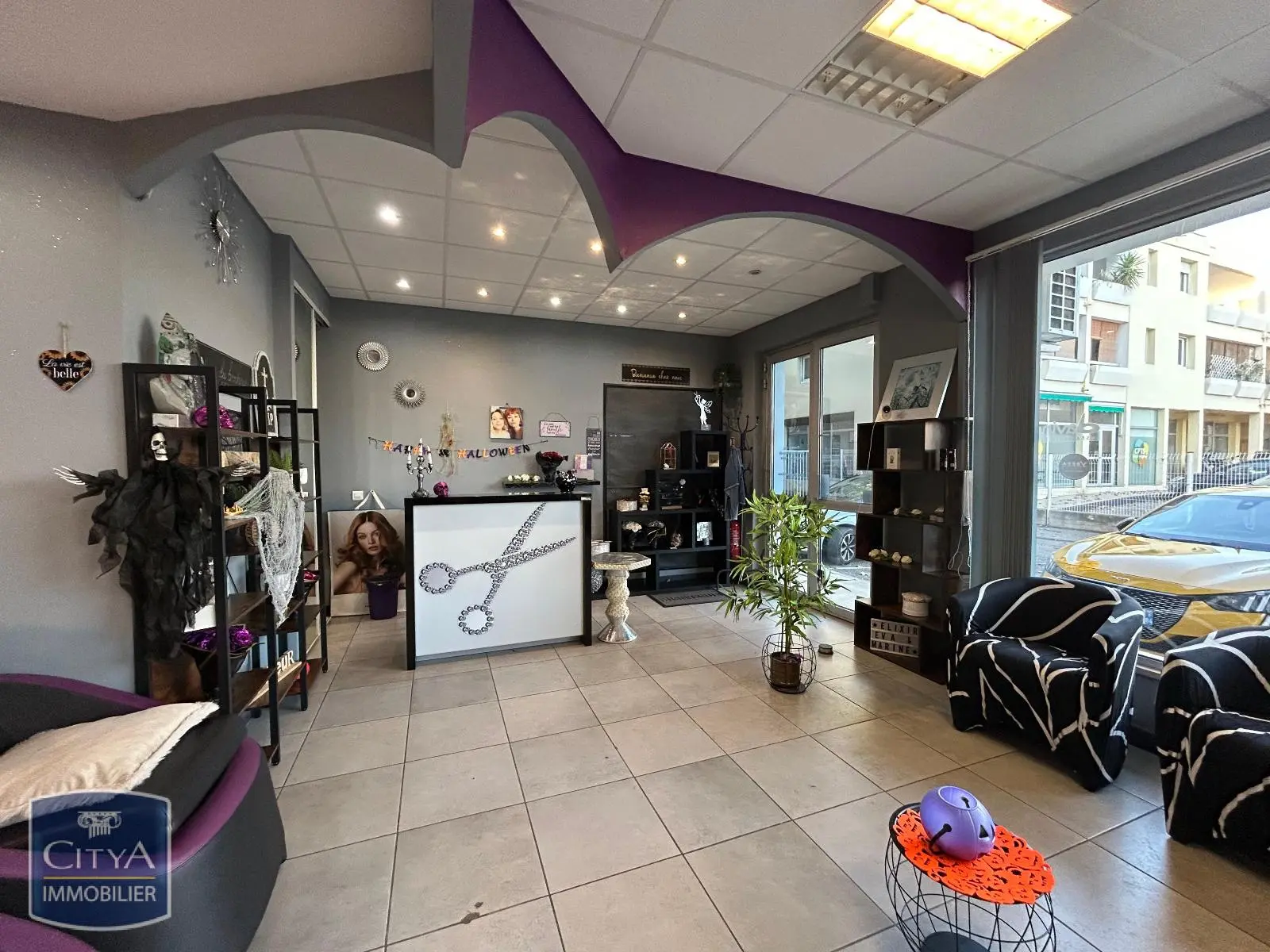 Photo 4 Local Commercial