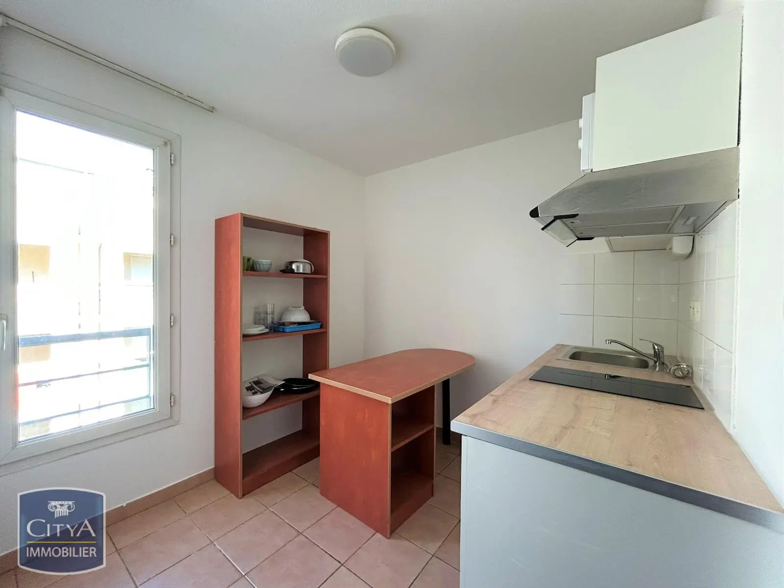 Photo 1 Appartement 1 pièce 23.98m²