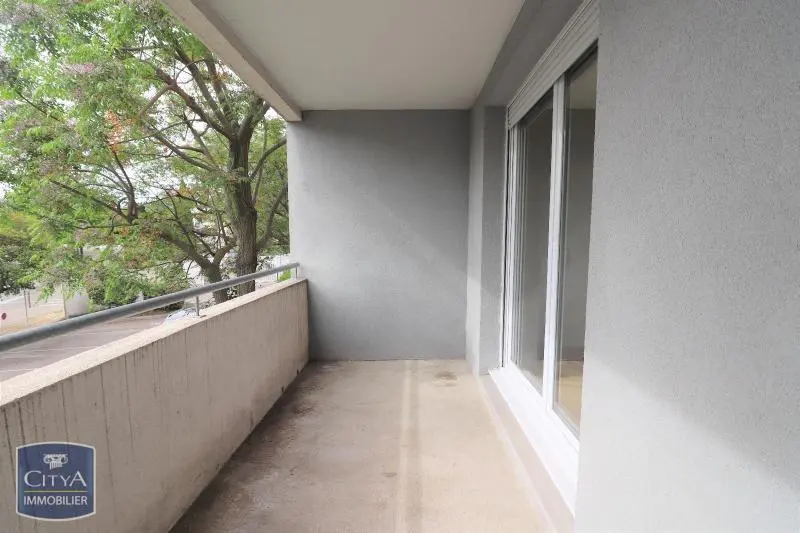 A LOUER - T2 Avignon avec parking