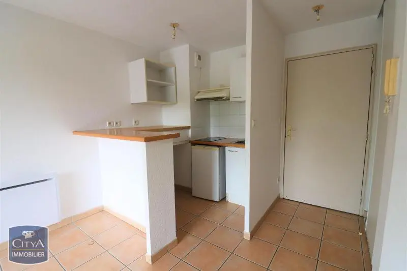 A LOUER - T2 Avignon avec parking