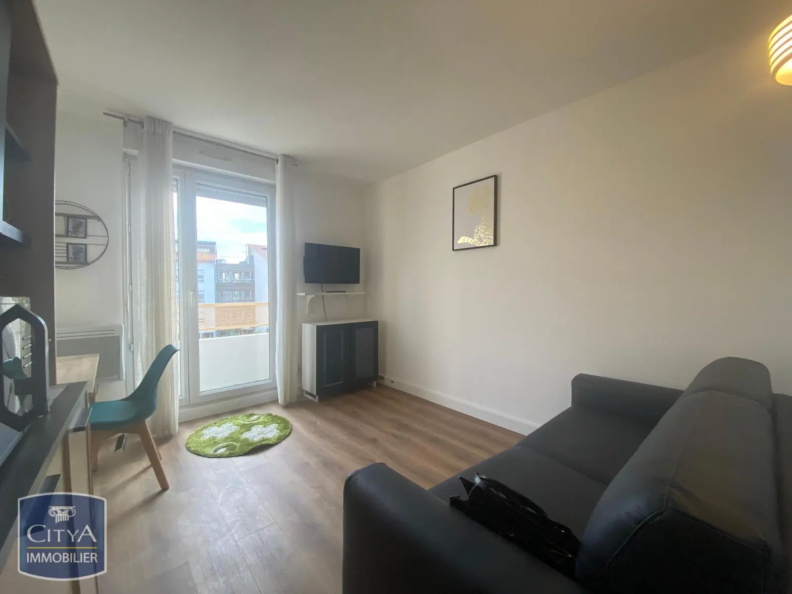 Photo 1 Appartement 1 pièce 19.6m²